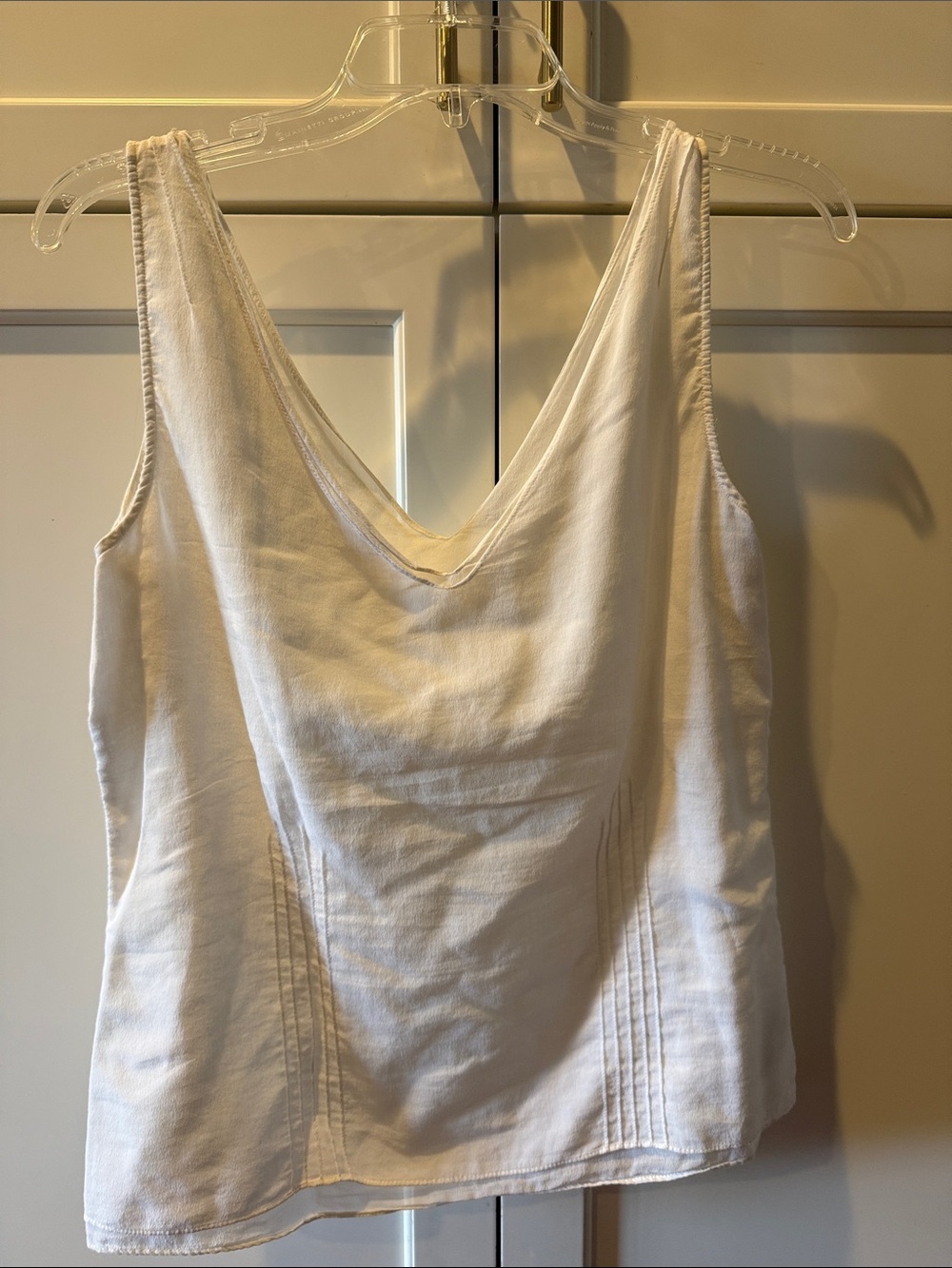 Silk/cotton Eddie Bauer blend White Sleeveless V-Neck Tank Top